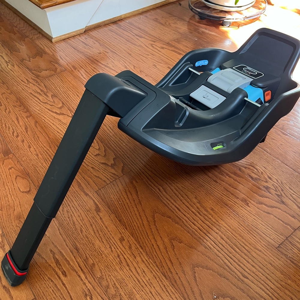 UPPAbaby car seat base